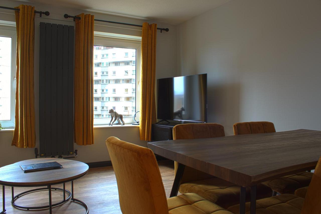 Holyrood New Apartment Edinburgh Bagian luar foto