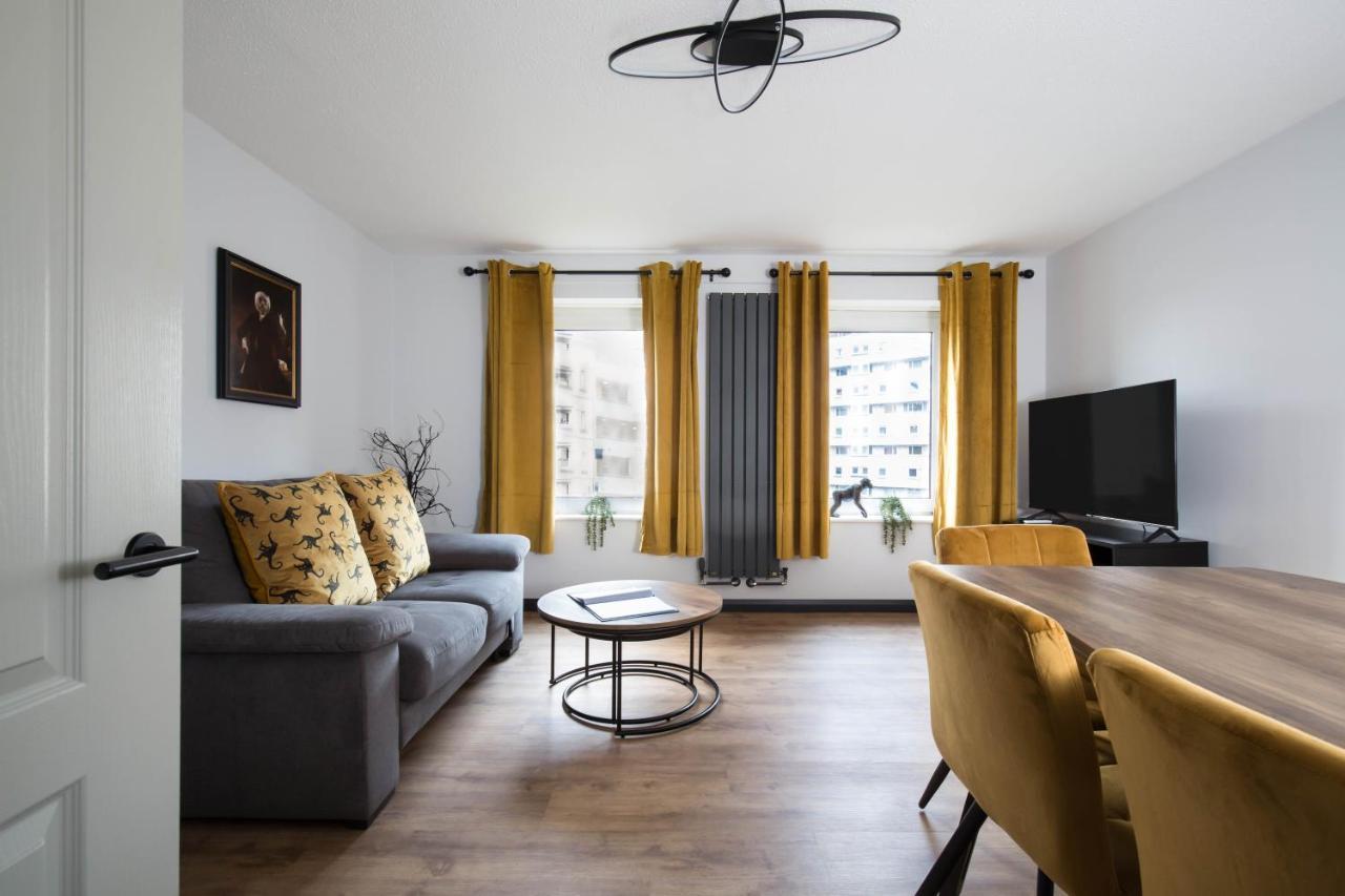 Holyrood New Apartment Edinburgh Bagian luar foto